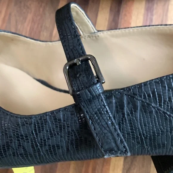 Naturalizer "Florencia" Pointed Toe Mary Jane - Picture 10 of 10